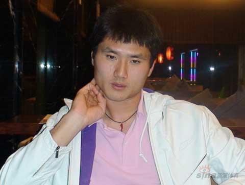 佳一北京求医积极恢复 中医推拿助邵核心轻松返德甲