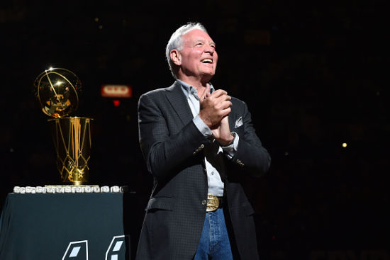 马刺老板霍尔特被评为最佳老板