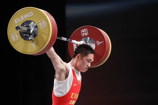 举联官网:中国小将演绎挺举内战 唐德尚无与伦比_综