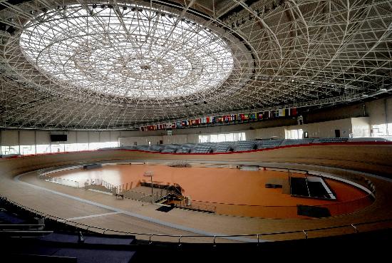 图文老山自行车馆创多项之最双层球面结构