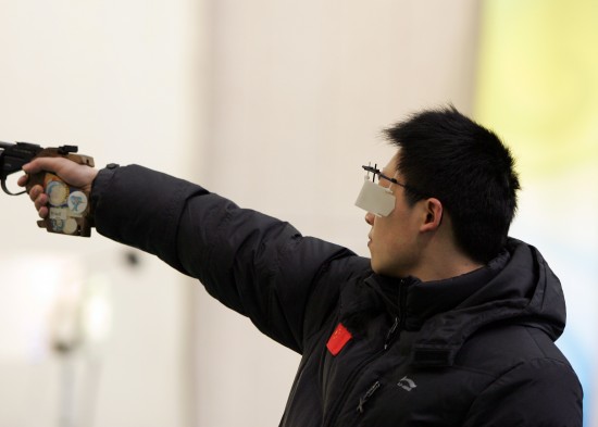 图文国家步手枪队世界杯选拔赛伍晶气手枪夺冠