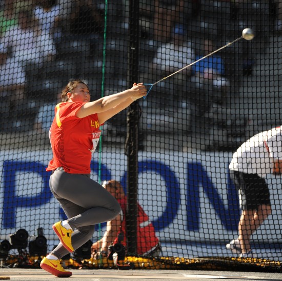 图文-世锦赛张文秀晋级链球决赛 张文秀用力一甩