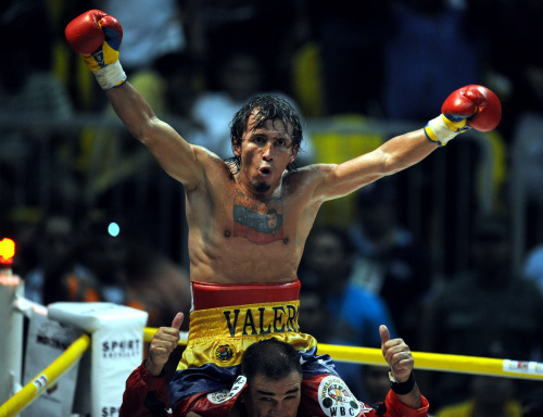 图文世界中量级拳王争霸赛委内瑞拉名将加冕