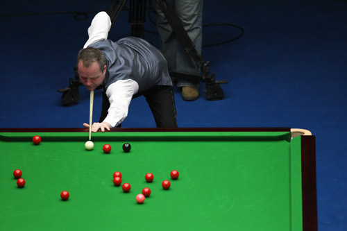 图文斯诺克中国公开赛30日赛况希金斯眼神犀利