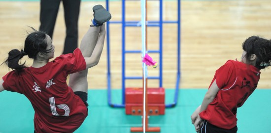图文-全国体育大会毽球双人决赛 巾帼不让须眉_综合体育_nike新浪竞技