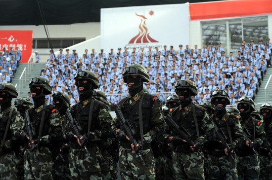 图文广州亚运会倒计时100天武警反恐方队