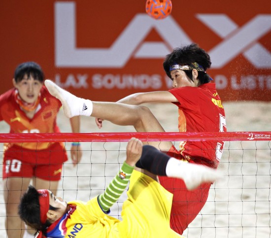 图文亚洲沙滩运动会藤球赛况王建双发起进攻