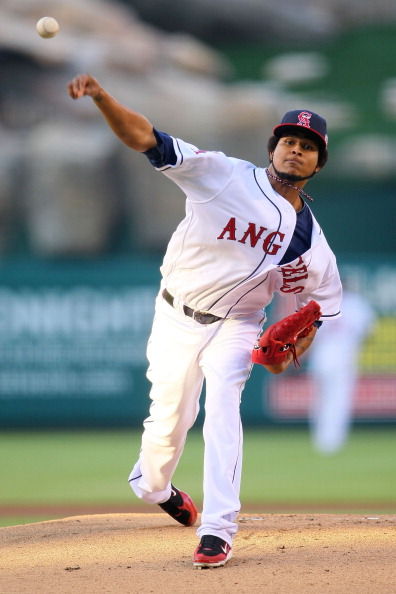 阿纳海姆天使体育场进行了美国职业棒球大联盟的比赛中,洛杉矶天使队4