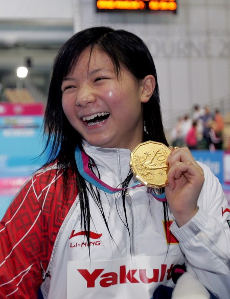 图文-中国跳水"梦之队"史话 何姿一米跳板夺冠