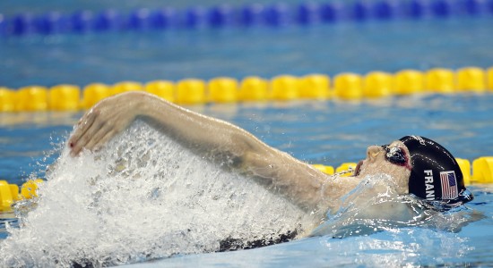 图文女子200米仰泳富兰克林夺冠手起刀落