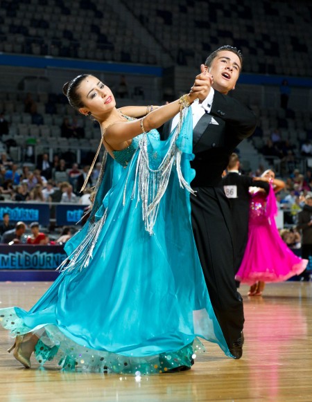 图文-澳大利亚举行体育舞蹈锦标赛 华尔兹舞