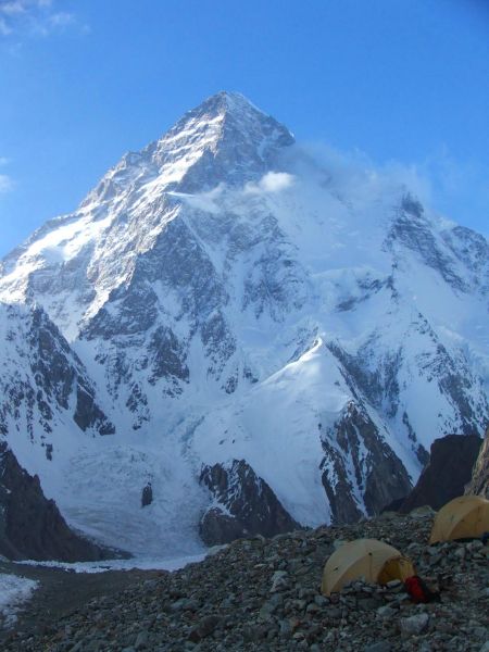 世界上第二高的山峰图片