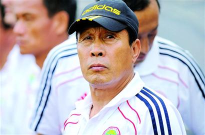 图文:商瑞华含泪辞职