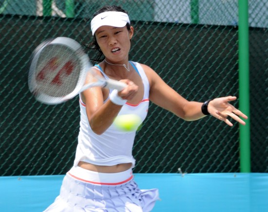 图文网联巡回赛孙甜甜首轮出局正手大力回球