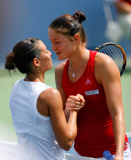 图文-西南财团赛萨芬娜横扫进决赛 萨芬娜挺进决赛