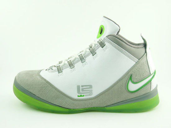 zoom soldier 2篮球鞋